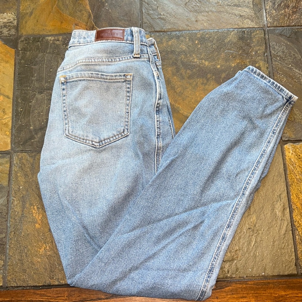 Hollister Mom Jeans